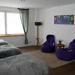 Unique Flat شقة *